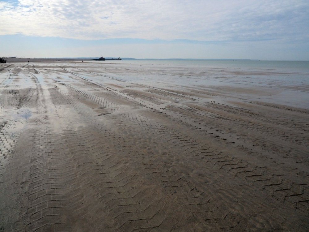 plage.thumb.JPG.74443e6682b24b81e308debc2f9b8c07.JPG